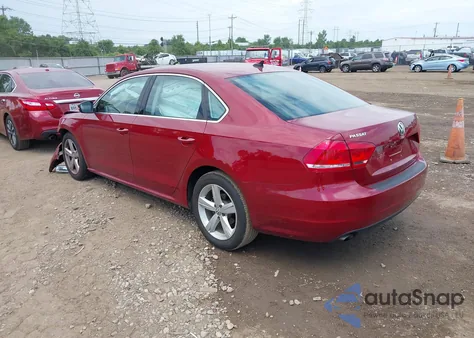 2015 Volkswagen Passat 1.8T Limited Edition from USA, damaged, VIN 1VWAS7A38FC082919